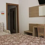 Szálloda Columbia & Ninfea
