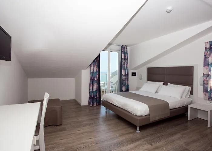 Hotel Columbia & Ninfea 3*