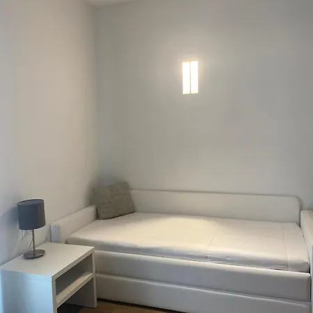 Columbia & Ninfea Szálloda 3*
