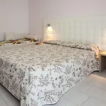 Columbia & Ninfea Hotell 3*