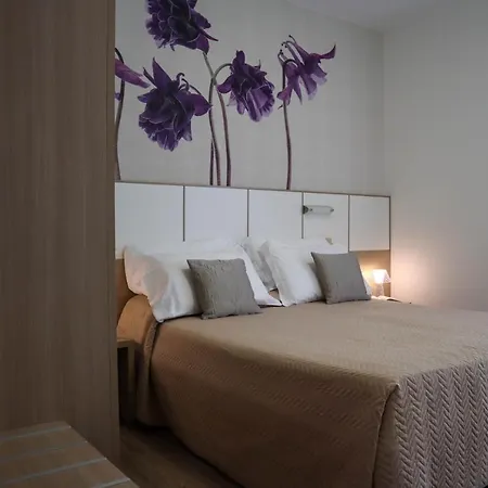 Columbia & Ninfea 3*