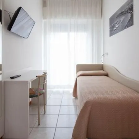 Columbia & Ninfea 3*