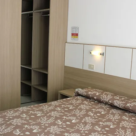 Columbia & Ninfea 3* リド・ディ・イエゾロ