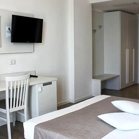 Columbia & Ninfea ホテル リド・ディ・イエゾロ