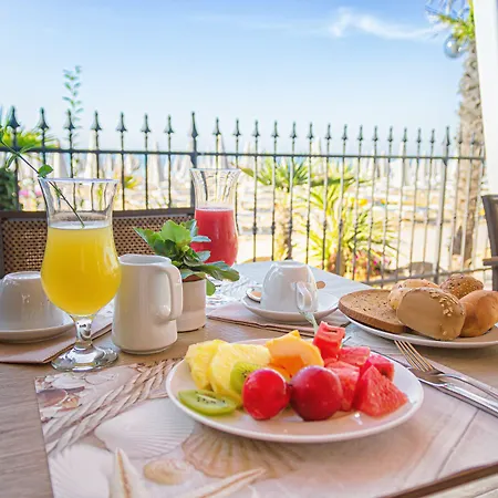 Columbia & Ninfea 3* リド・ディ・イエゾロ