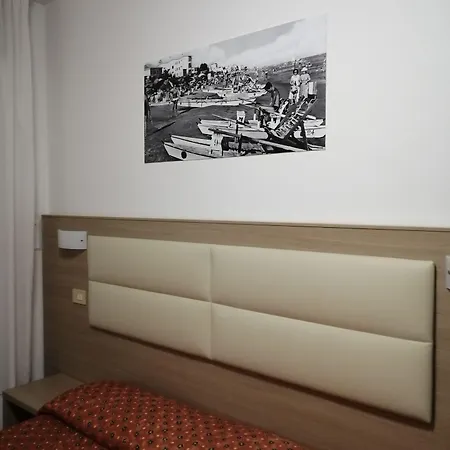 ホテル Columbia & Ninfea