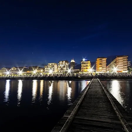 ホテル Columbia & Ninfea 3*