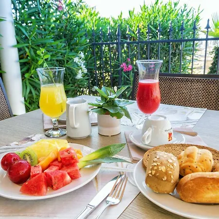 Columbia & Ninfea ホテル 3*